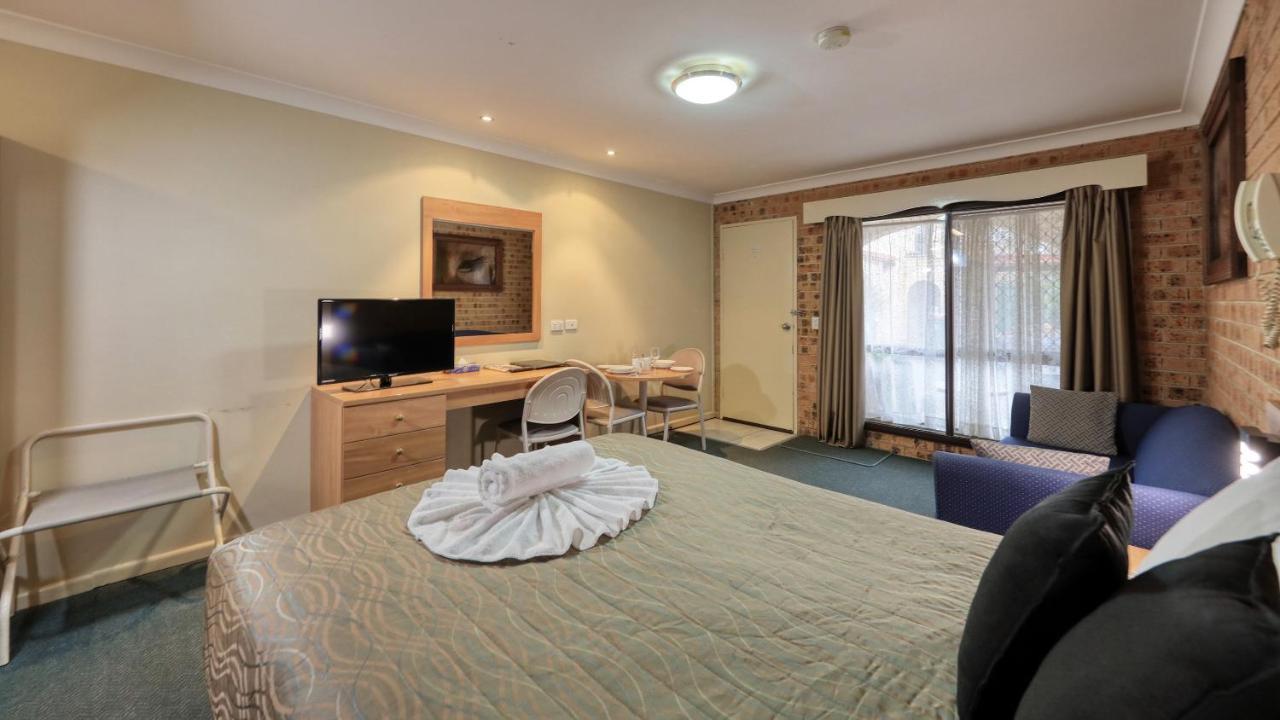 Forest Lodge Motor Inn & Restaurant Dubbo Ngoại thất bức ảnh