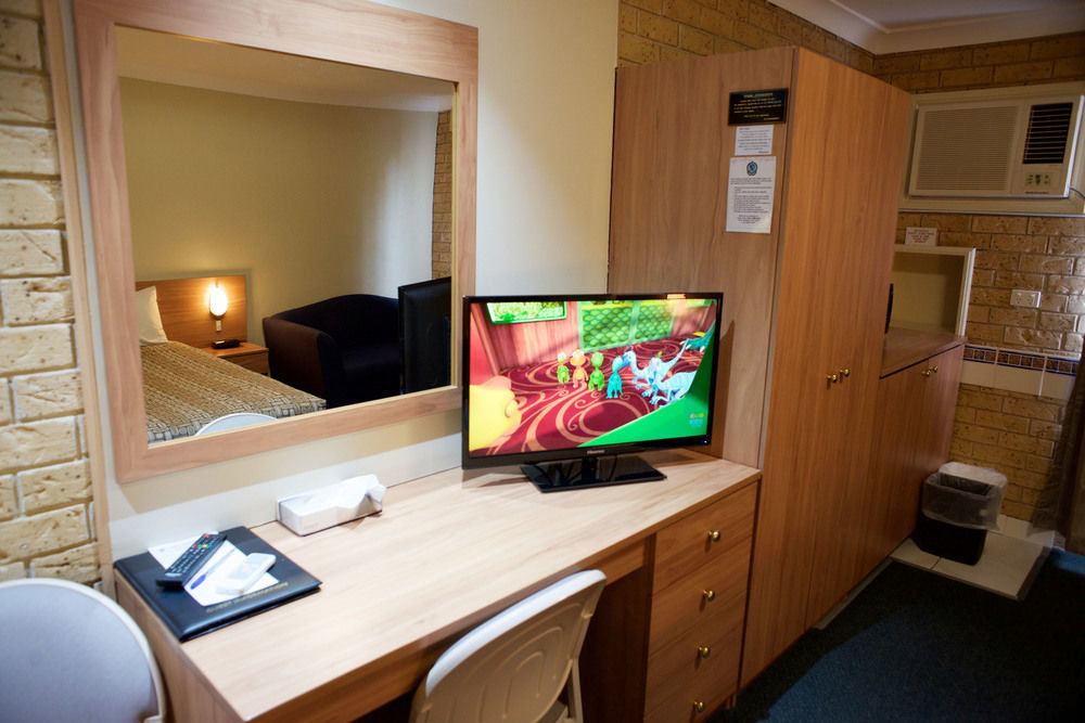 Forest Lodge Motor Inn & Restaurant Dubbo Ngoại thất bức ảnh